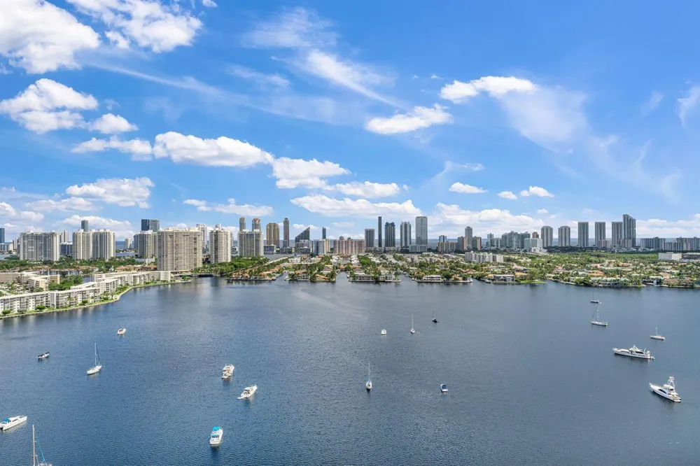 17301 Biscayne Boulevard #Ph-7 North Miami Beach, FL 33160