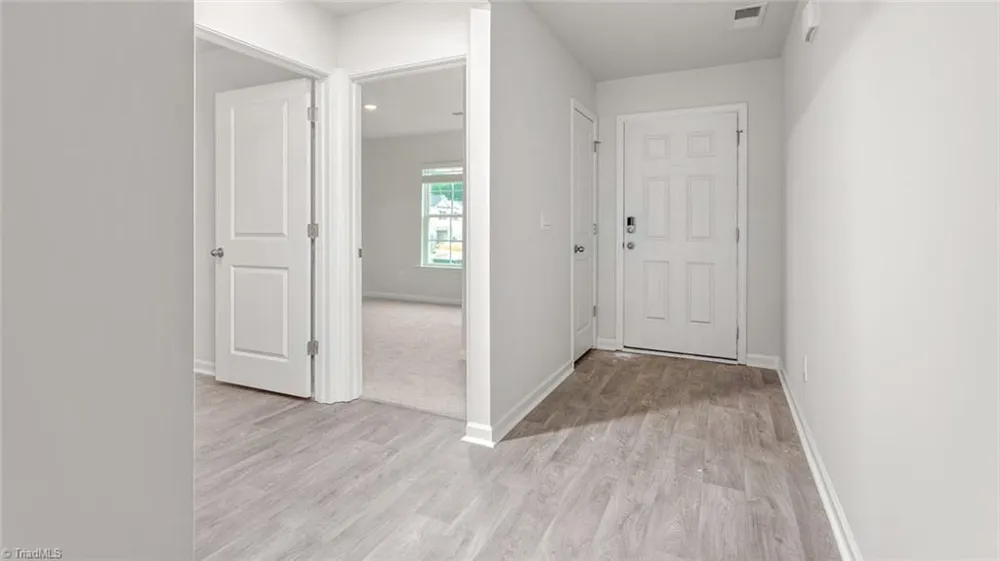 2587 Foxtail Lane Yadkinville, NC 27055