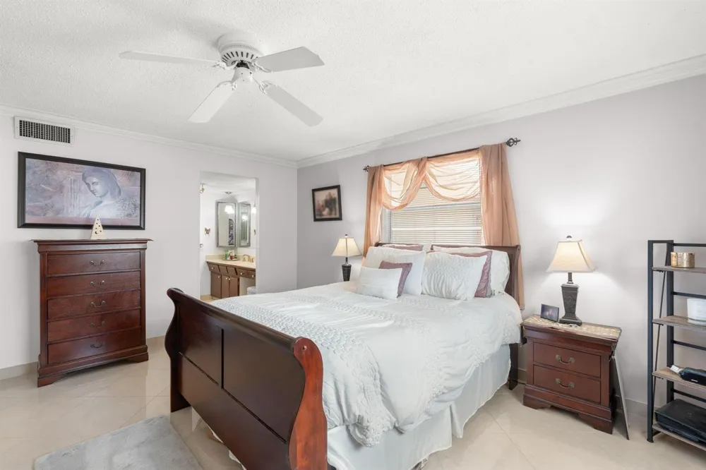 4191 NW 41st Street #214 Lauderdale Lakes, FL 33319