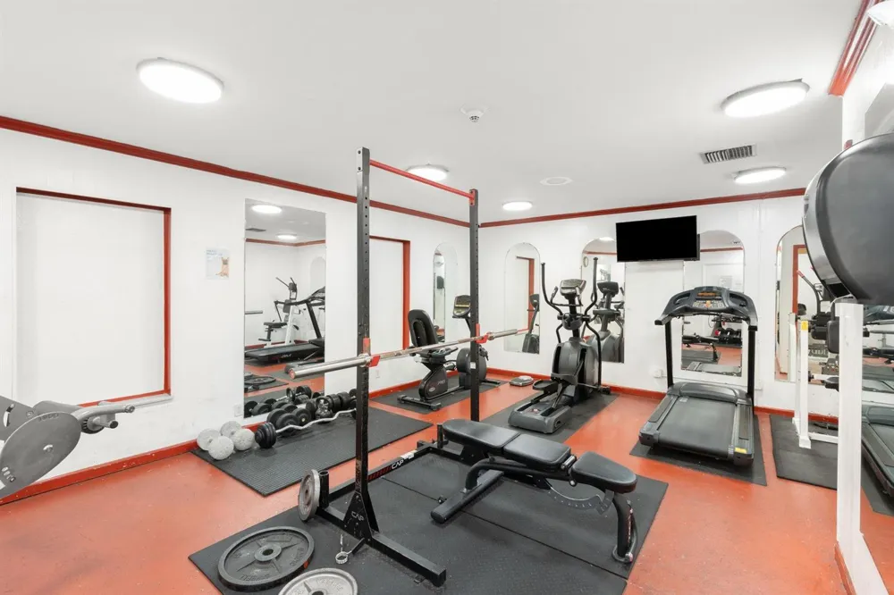4191 NW 41st Street #214 Lauderdale Lakes, FL 33319