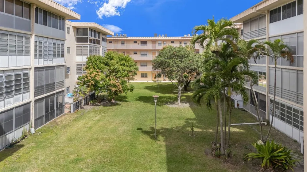 4191 NW 41st Street #214 Lauderdale Lakes, FL 33319