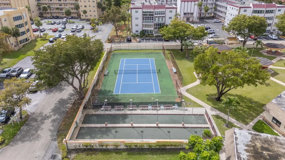 4191 NW 41st Street #214 Lauderdale Lakes, FL 33319
