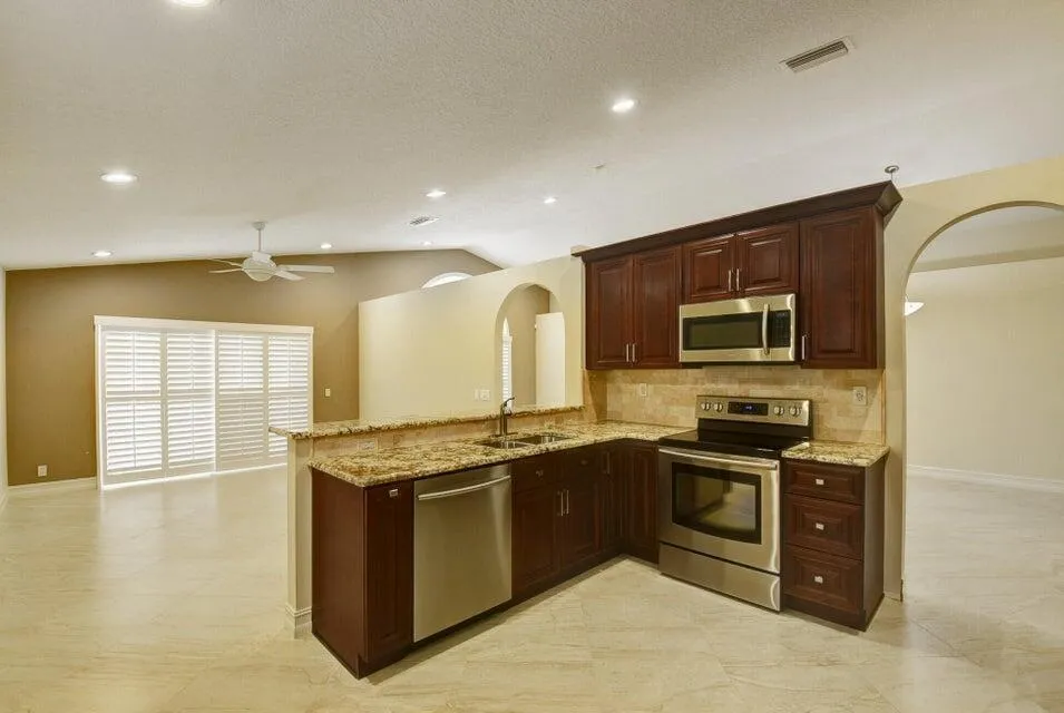 18967 Treble Lane Boca Raton, FL 33498