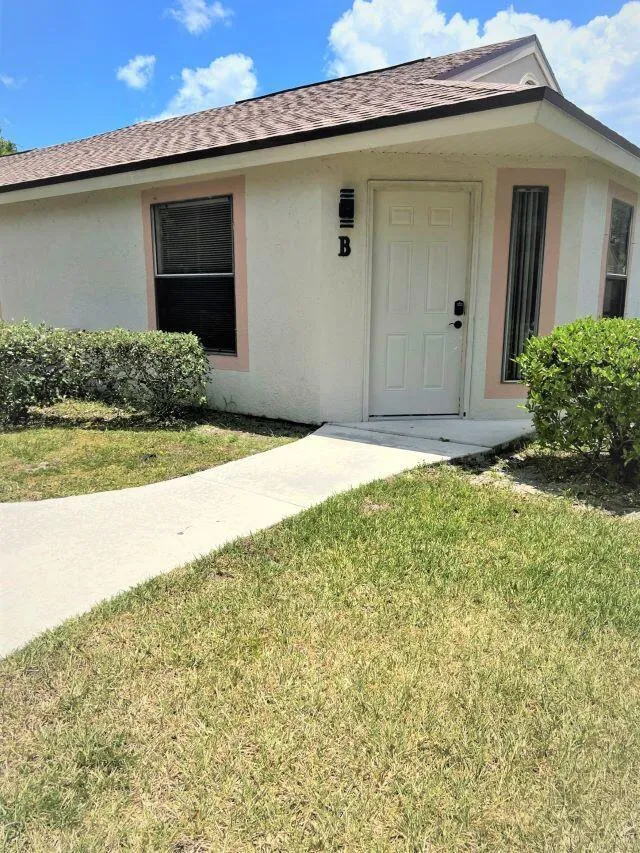 2812 Stoneway Lane #Unit B Fort Pierce, FL 34982