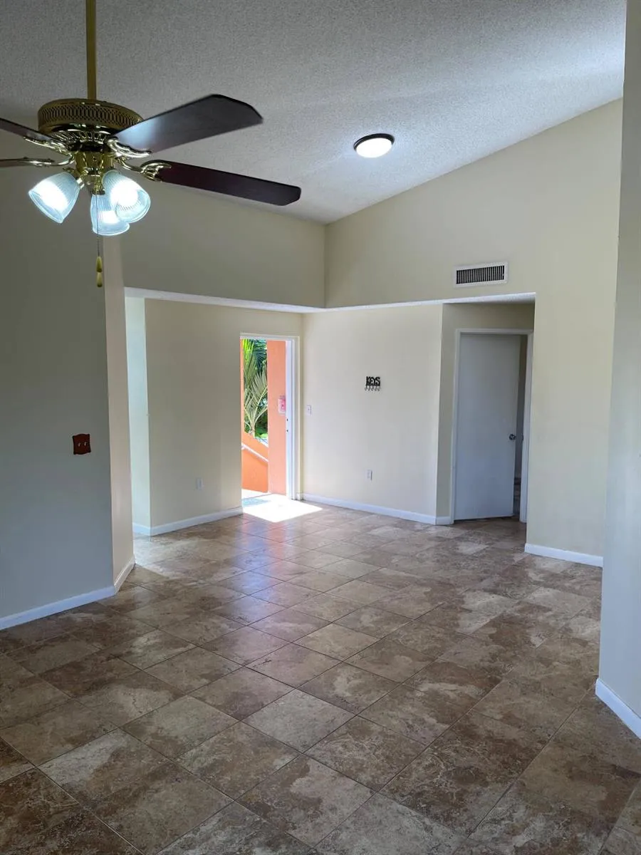 6984 SW 39th Street #H206 Davie, FL 33314