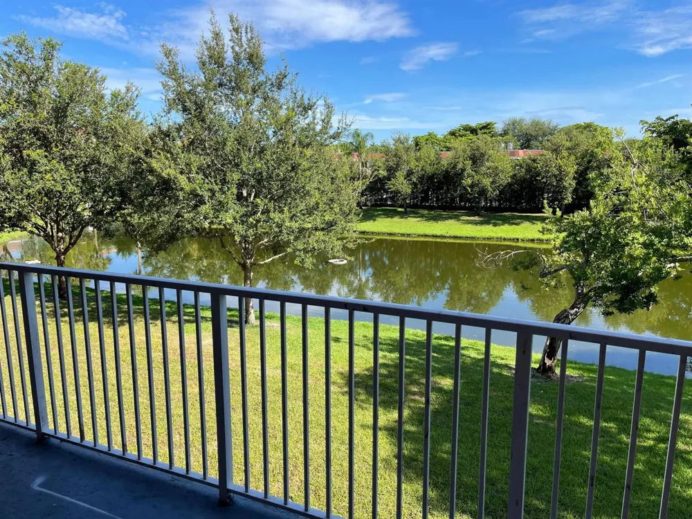 6984 SW 39th Street #H206 Davie, FL 33314