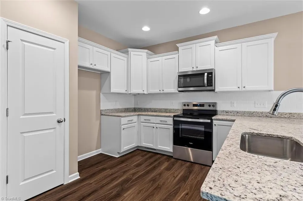 6055 Frye Bridge Road Clemmons, NC 27012