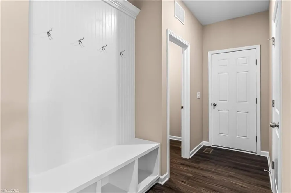 6055 Frye Bridge Road Clemmons, NC 27012