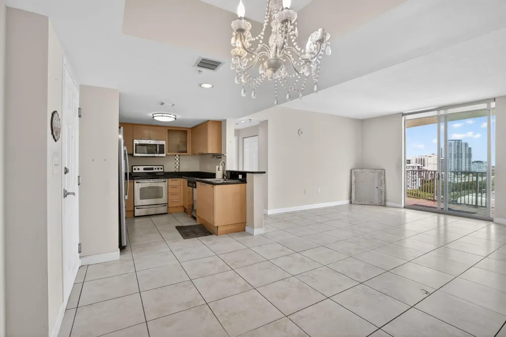140 S Dixie Highway #819 Hollywood, FL 33020