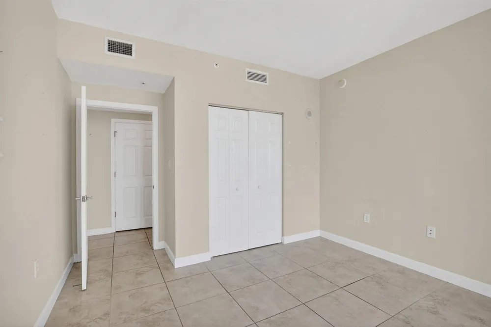 140 S Dixie Highway #819 Hollywood, FL 33020