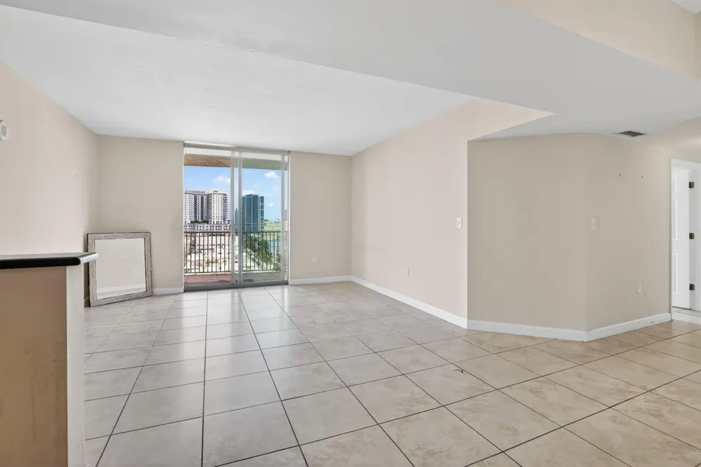140 S Dixie Highway #819 Hollywood, FL 33020