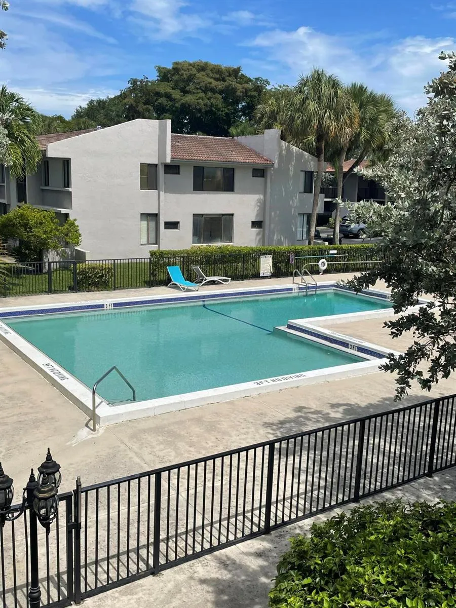 9537 SW 1st Court Coral Springs, FL 33071