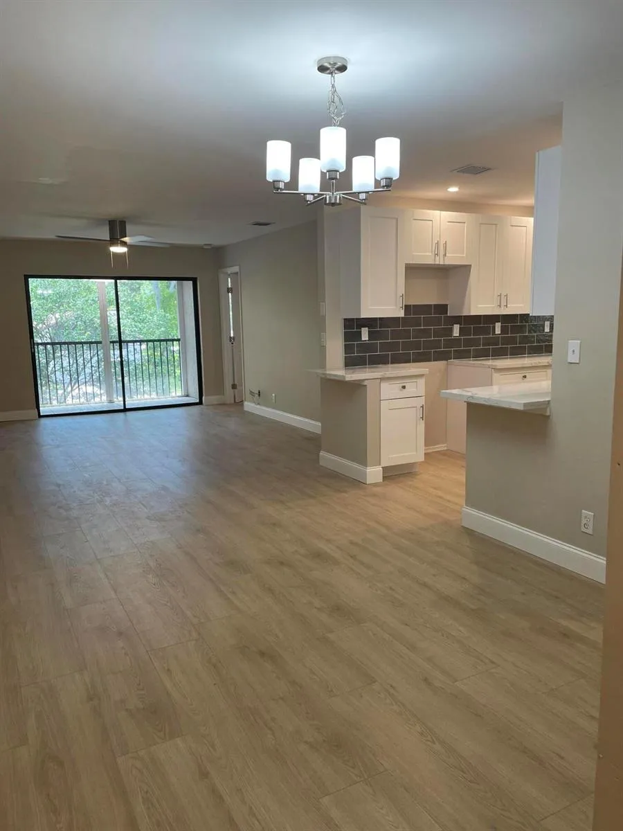 9537 SW 1st Court Coral Springs, FL 33071