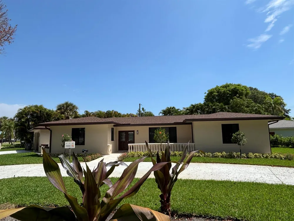135 E Ilex Drive Lake Park, FL 33403