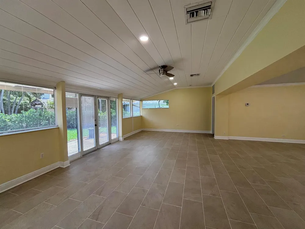 135 E Ilex Drive Lake Park, FL 33403