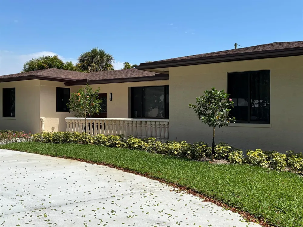 135 E Ilex Drive Lake Park, FL 33403