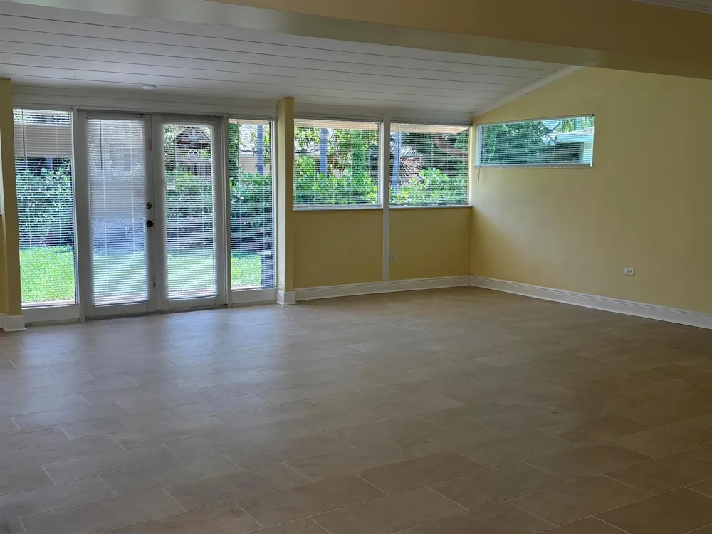 135 E Ilex Drive Lake Park, FL 33403