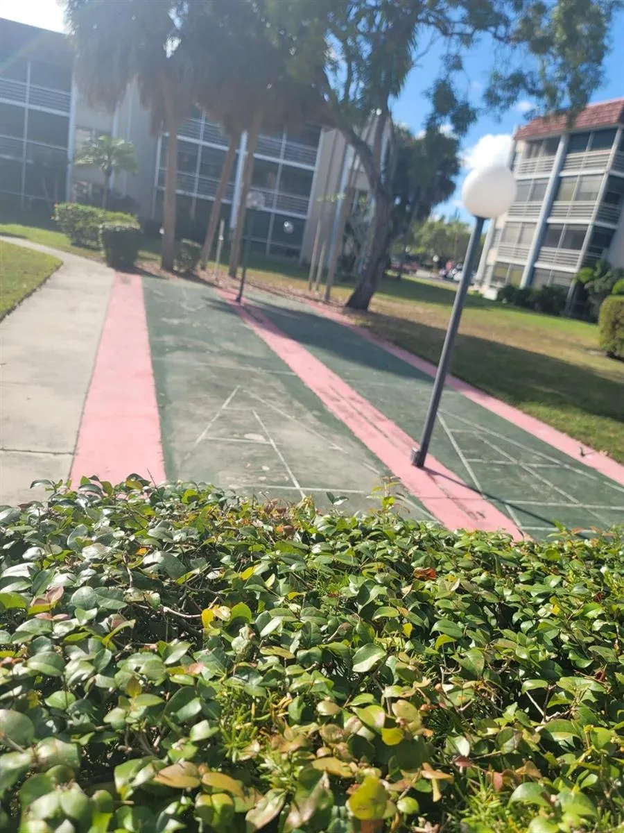 3774 Inverrary Boulevard #P202 Lauderhill, FL 33319