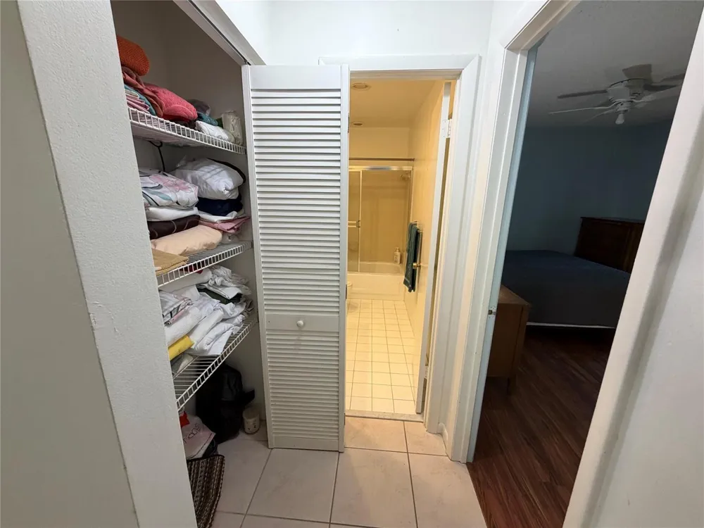 6711 S Parkway Drive #2-10 Margate, FL 33068