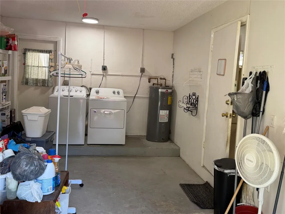 6711 S Parkway Drive #2-10 Margate, FL 33068