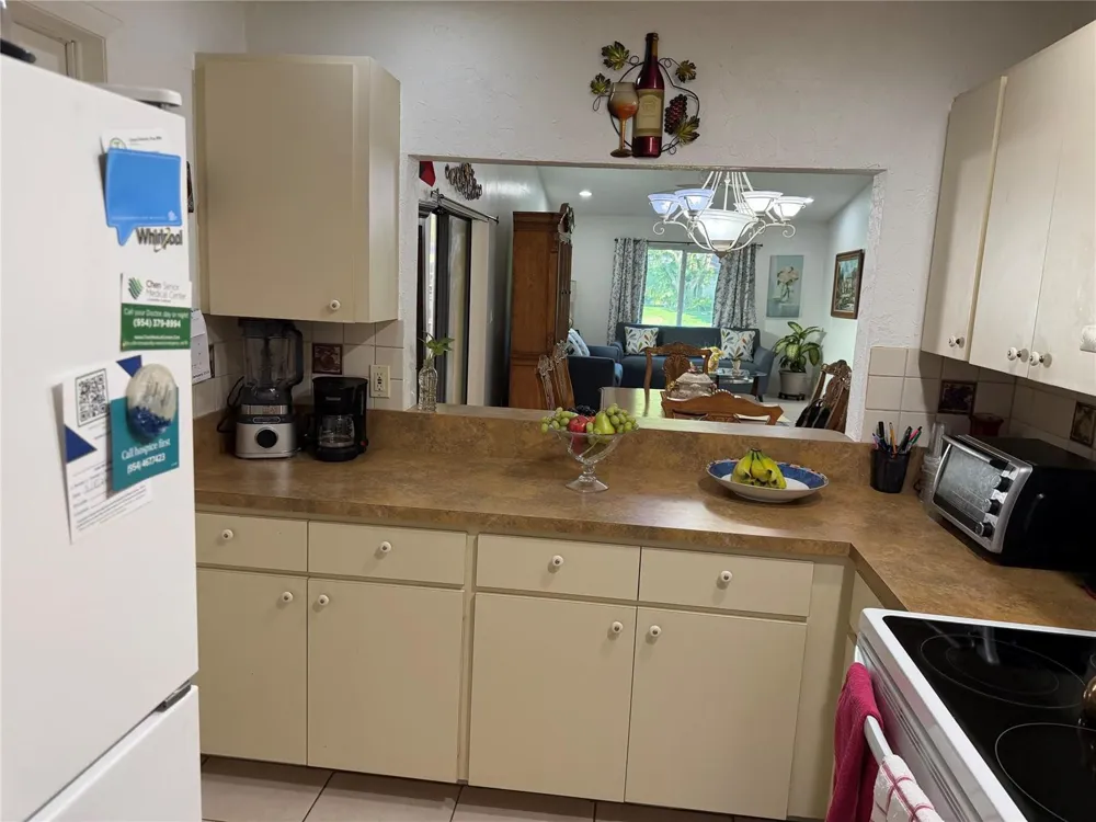 6711 S Parkway Drive #2-10 Margate, FL 33068