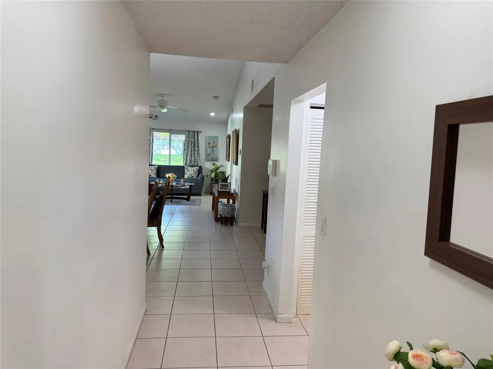 6711 S Parkway Drive #2-10 Margate, FL 33068