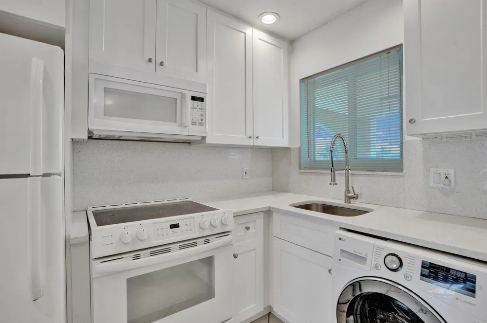 2311 NE 36th Street #2f Lighthouse Point, FL 33064