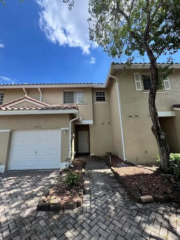 4030 NW 90th Way Sunrise, FL 33351
