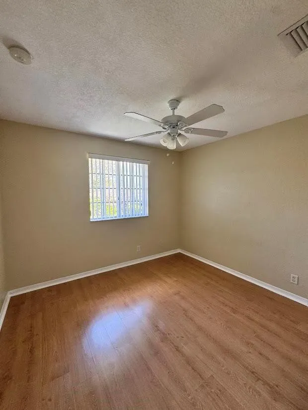 4030 NW 90th Way Sunrise, FL 33351