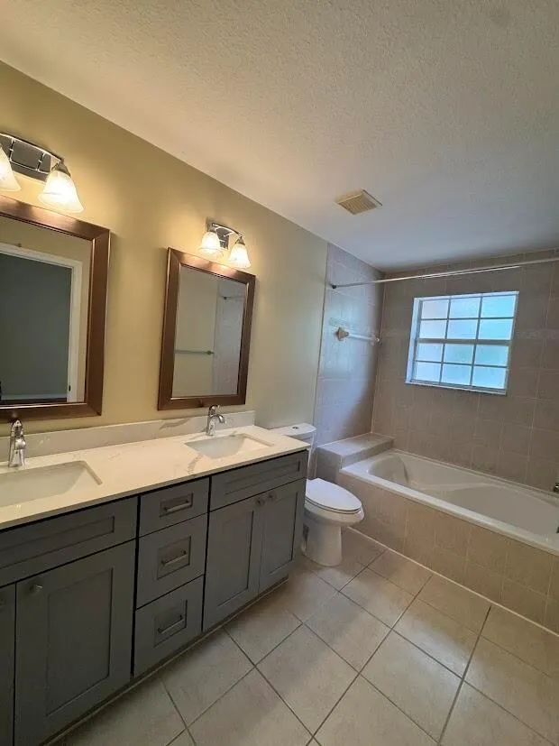 4030 NW 90th Way Sunrise, FL 33351