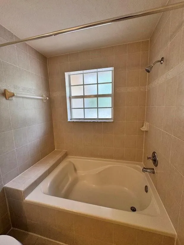 4030 NW 90th Way Sunrise, FL 33351