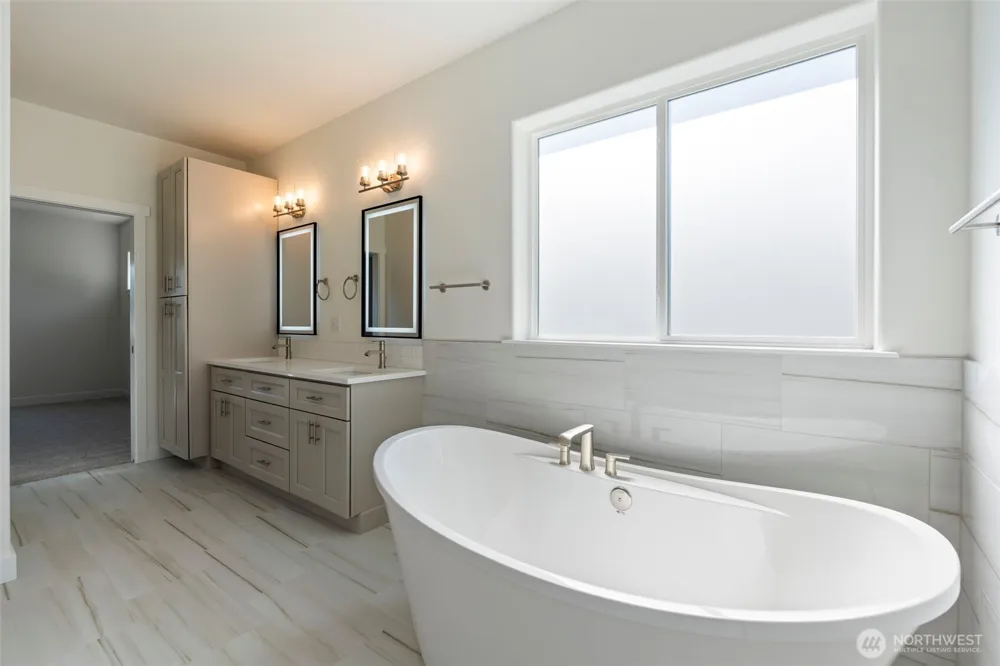 6841 Kyodi Court SE Tumwater, WA 98501