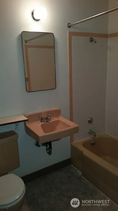 5127 Colby Avenue #1 Everett, WA 98203