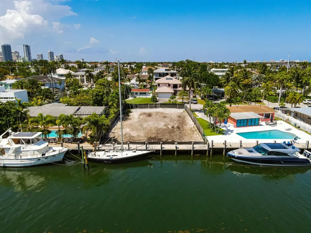 1524 SE 14th Street Fort Lauderdale, FL 33316