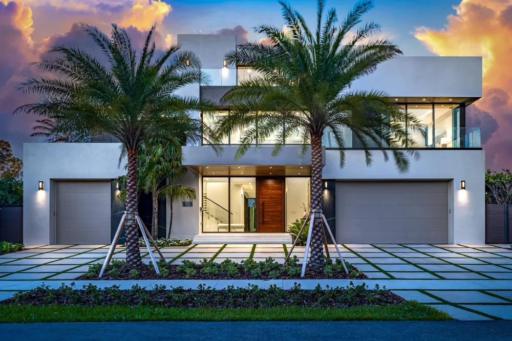 2000 Harbourview Drive Fort Lauderdale, FL 33316