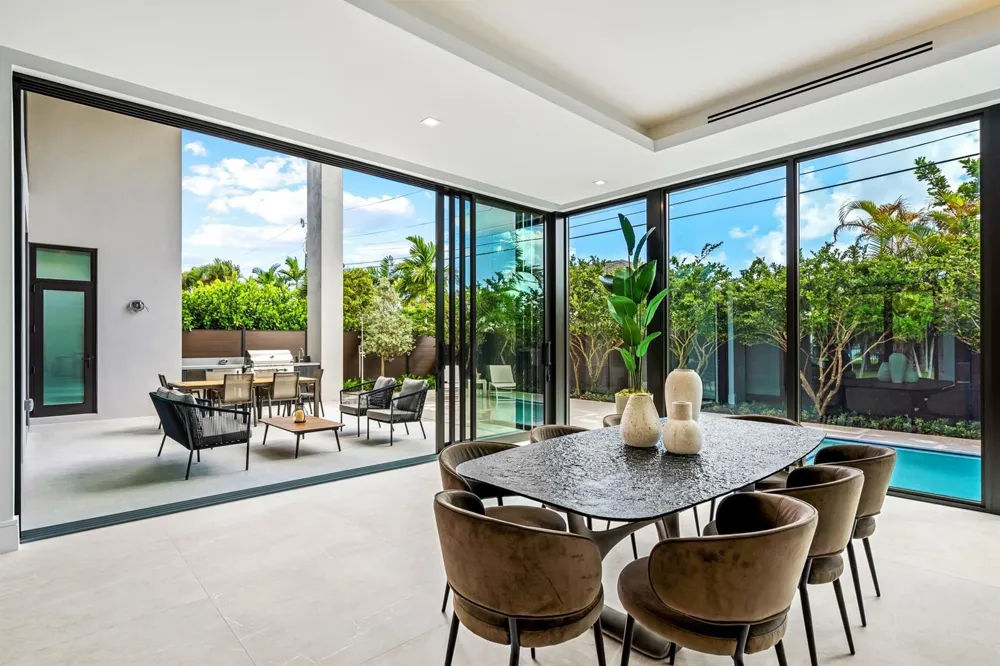 2000 Harbourview Drive Fort Lauderdale, FL 33316