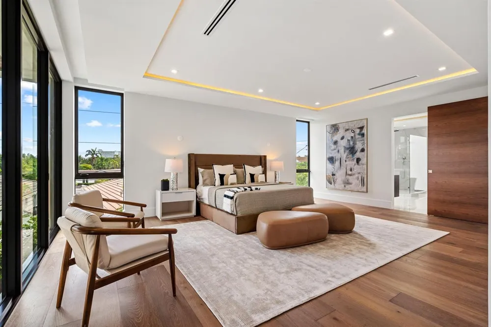 2000 Harbourview Drive Fort Lauderdale, FL 33316