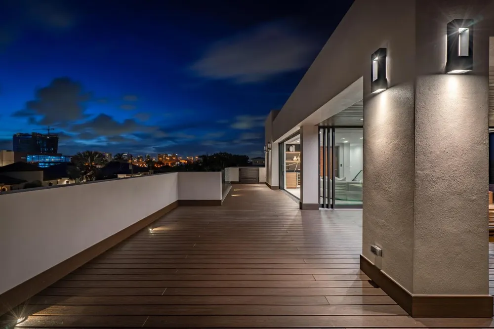 2000 Harbourview Drive Fort Lauderdale, FL 33316