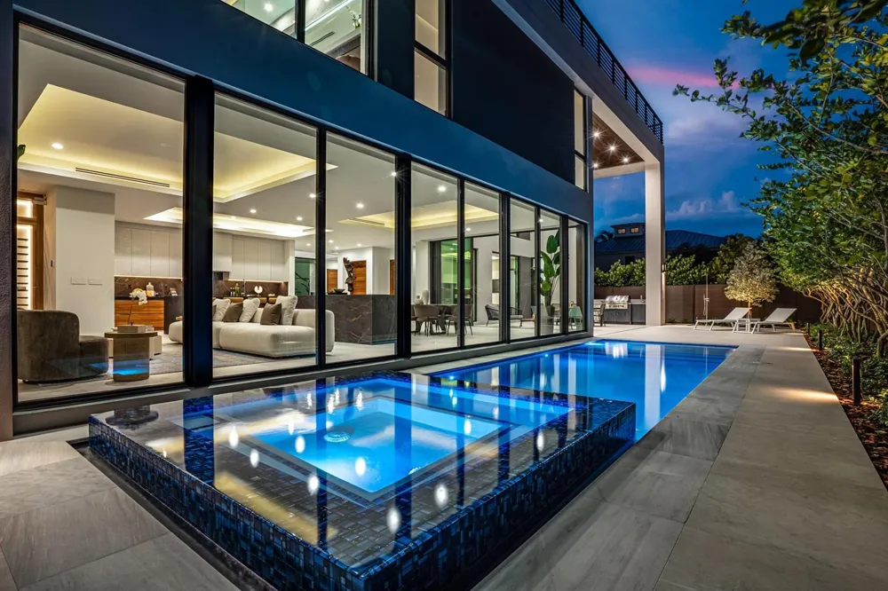 2000 Harbourview Drive Fort Lauderdale, FL 33316