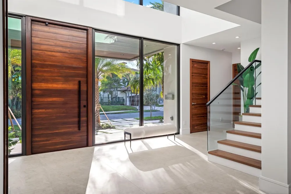 2000 Harbourview Drive Fort Lauderdale, FL 33316