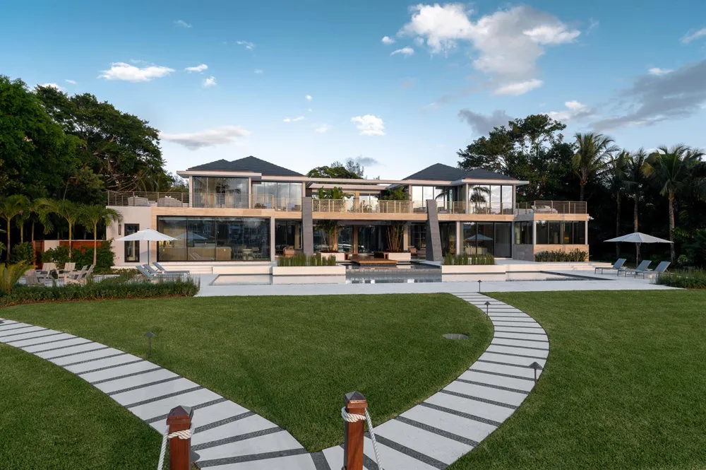 488 S Beach Road Jupiter Island, FL 33455
