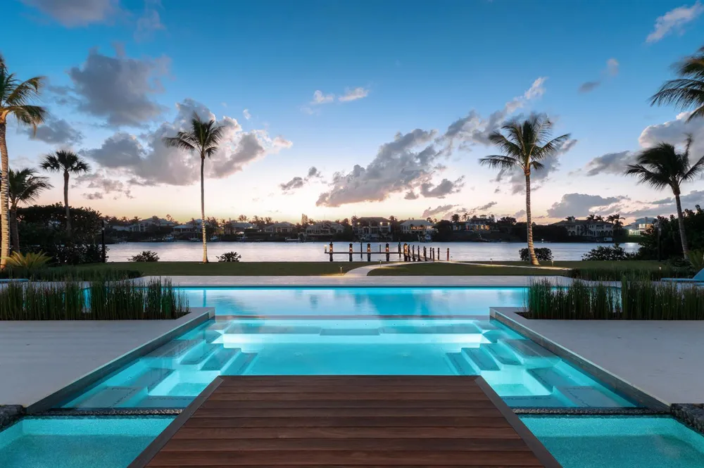 488 S Beach Road Jupiter Island, FL 33455