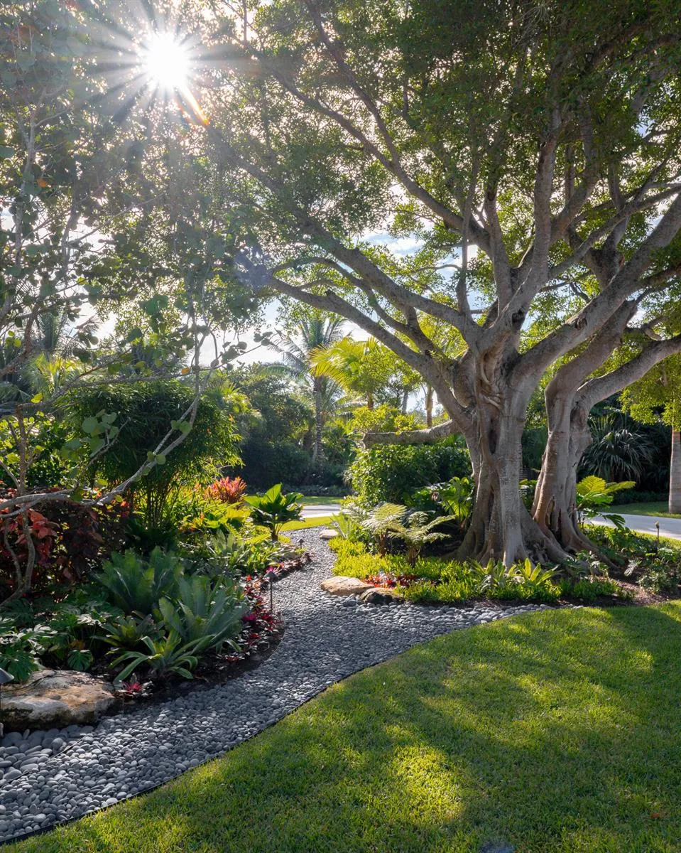 488 S Beach Road Jupiter Island, FL 33455