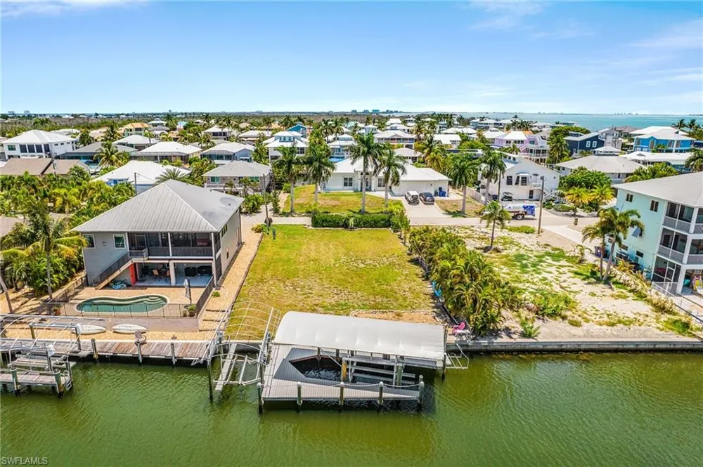 2371 Sycamore Street St. James City, FL 33956