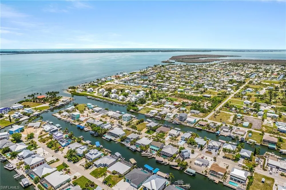 2371 Sycamore Street St. James City, FL 33956
