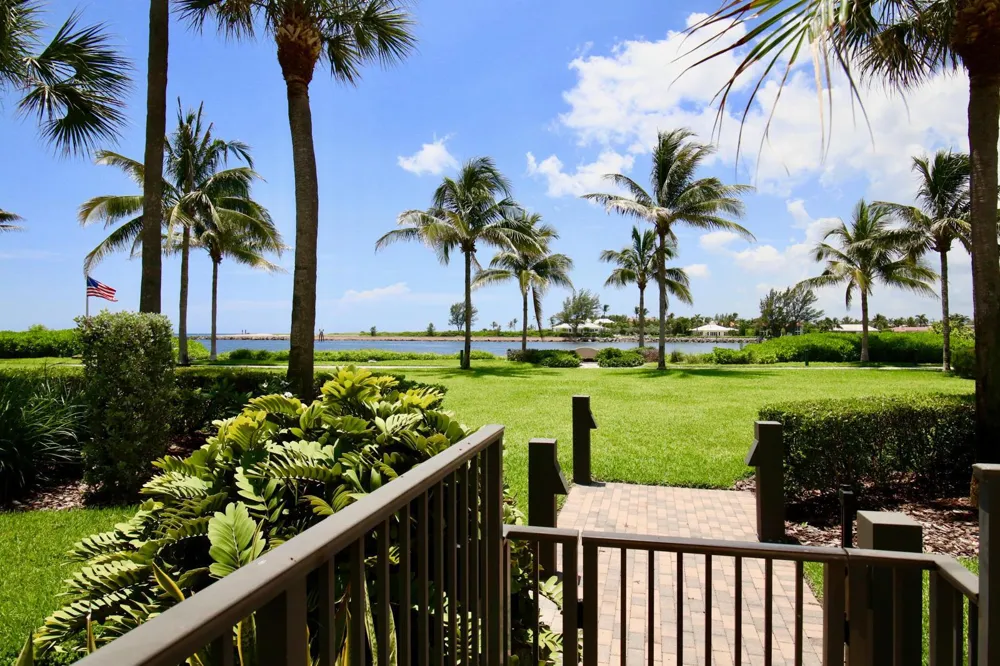 314 Inlet Way #303 Palm Beach Shores, FL 33404