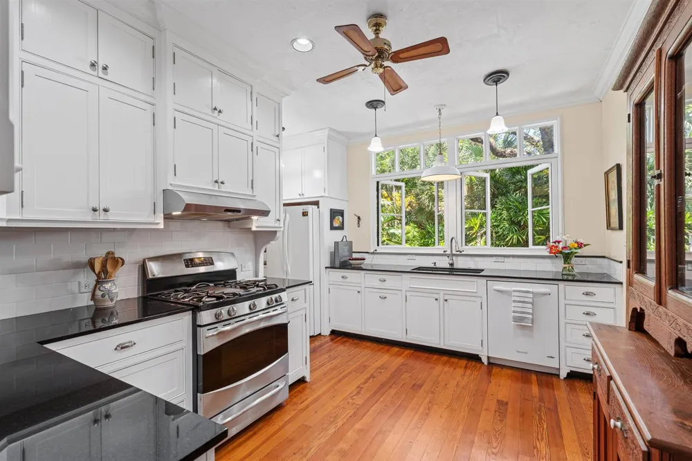 825 Alamanda Street Boca Raton, FL 33486