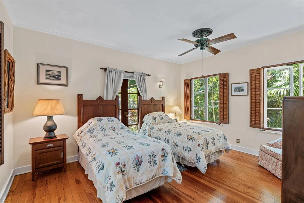 825 Alamanda Street Boca Raton, FL 33486