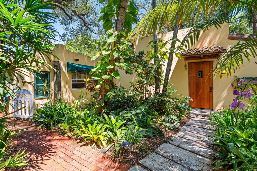 825 Alamanda Street Boca Raton, FL 33486