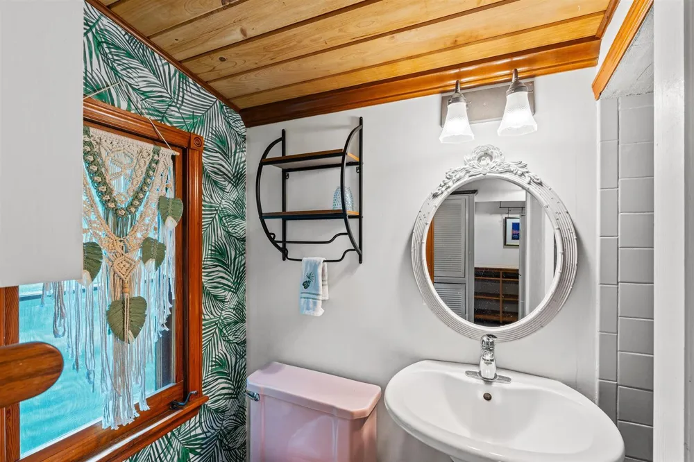 825 Alamanda Street Boca Raton, FL 33486